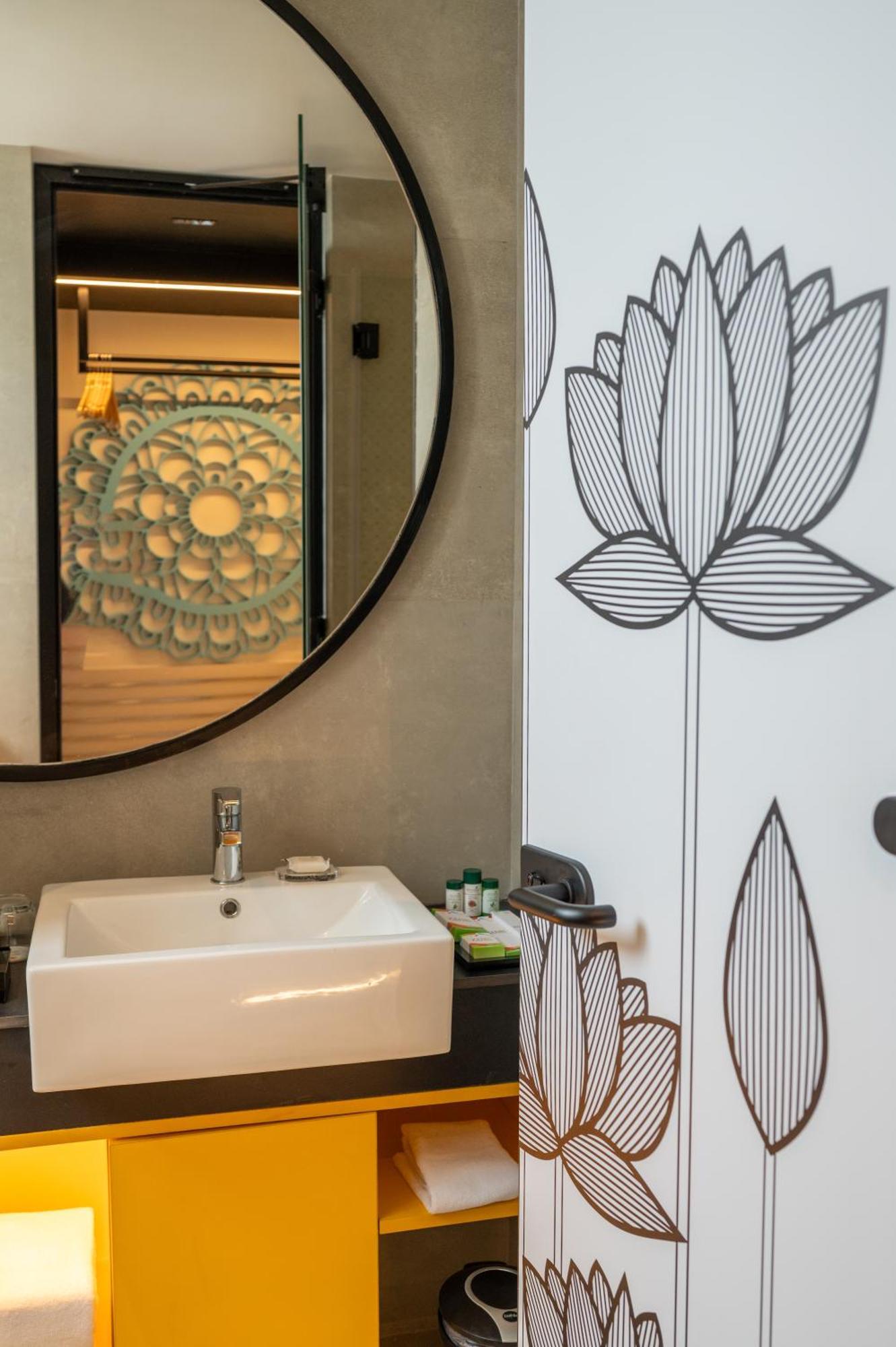 Zibe Luxe Kakinada By Grt Hotels Dış mekan fotoğraf